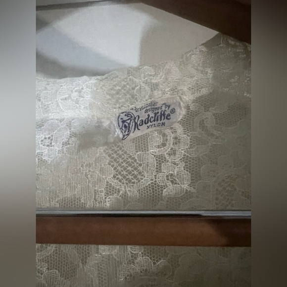 Vintage Sheer Pleated Nightgown Negligee by Radcliffe Large Lace Peignoir Set - Picture 4 of 4